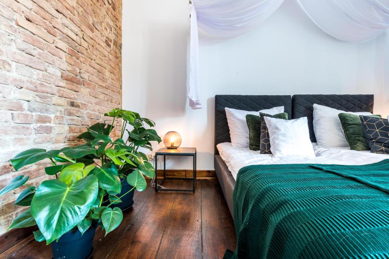 Zamkowa Guesthouse Познань Экстерьер фото