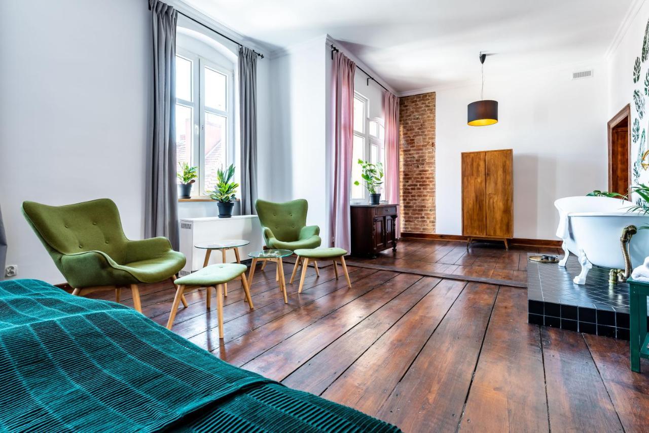 Zamkowa Guesthouse Познань Экстерьер фото