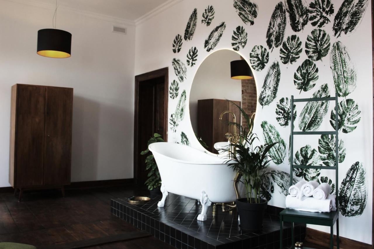 Zamkowa Guesthouse Познань Экстерьер фото
