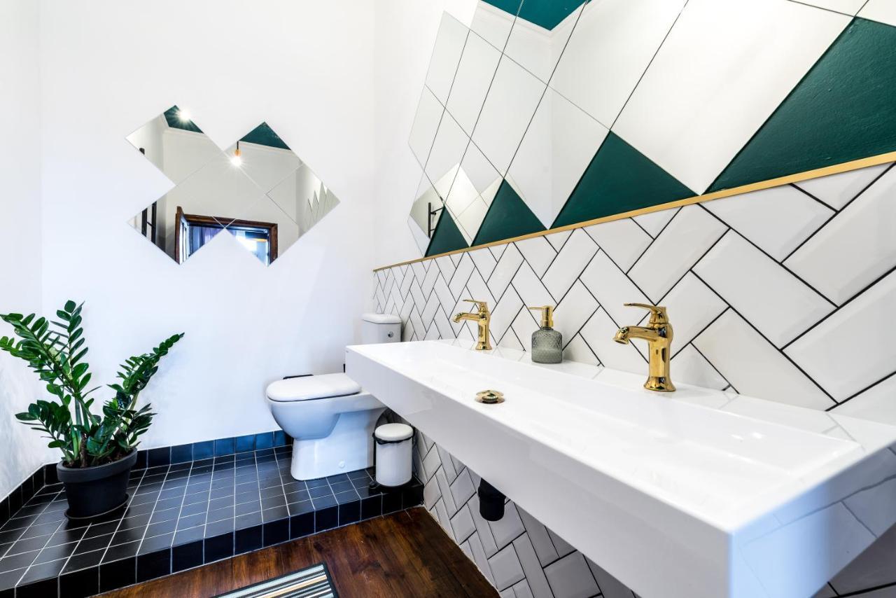Zamkowa Guesthouse Познань Экстерьер фото