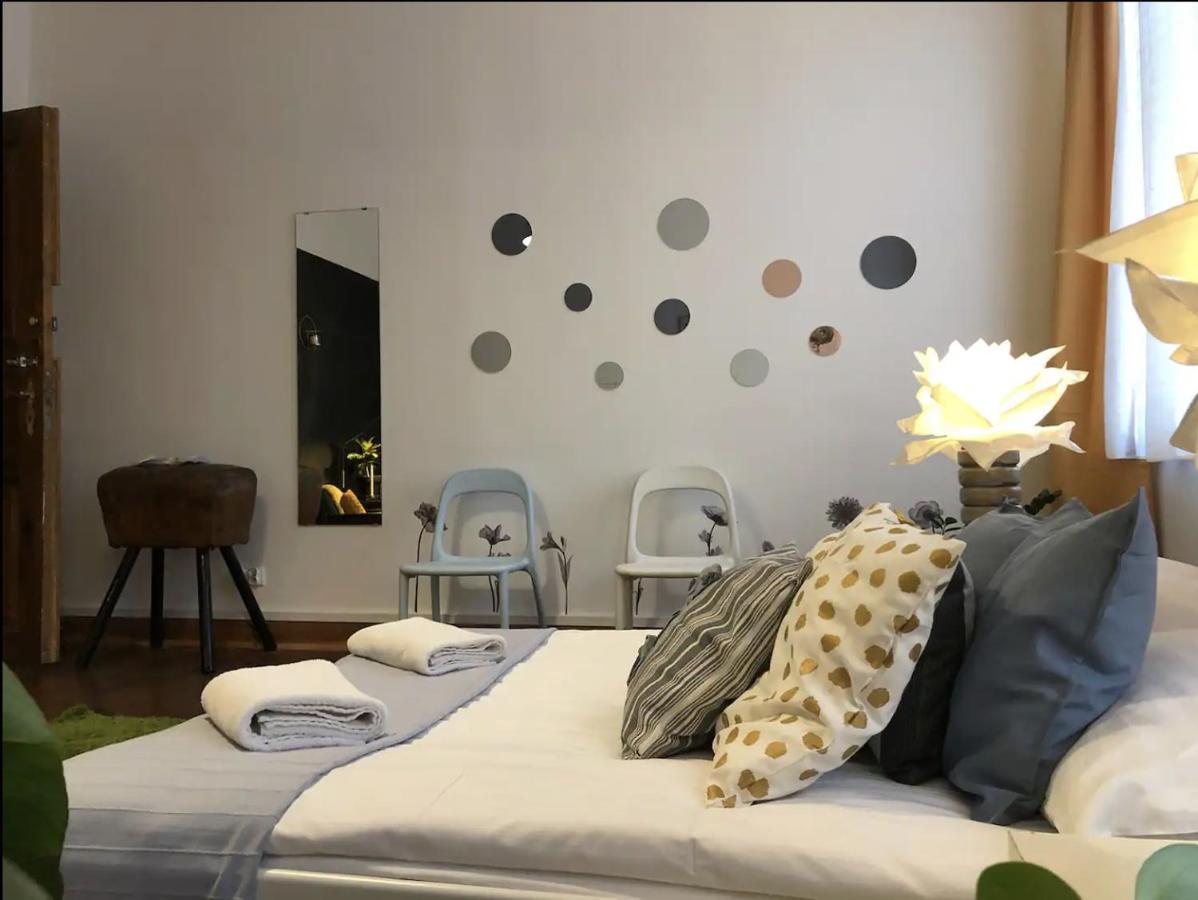 Zamkowa Guesthouse Познань Экстерьер фото